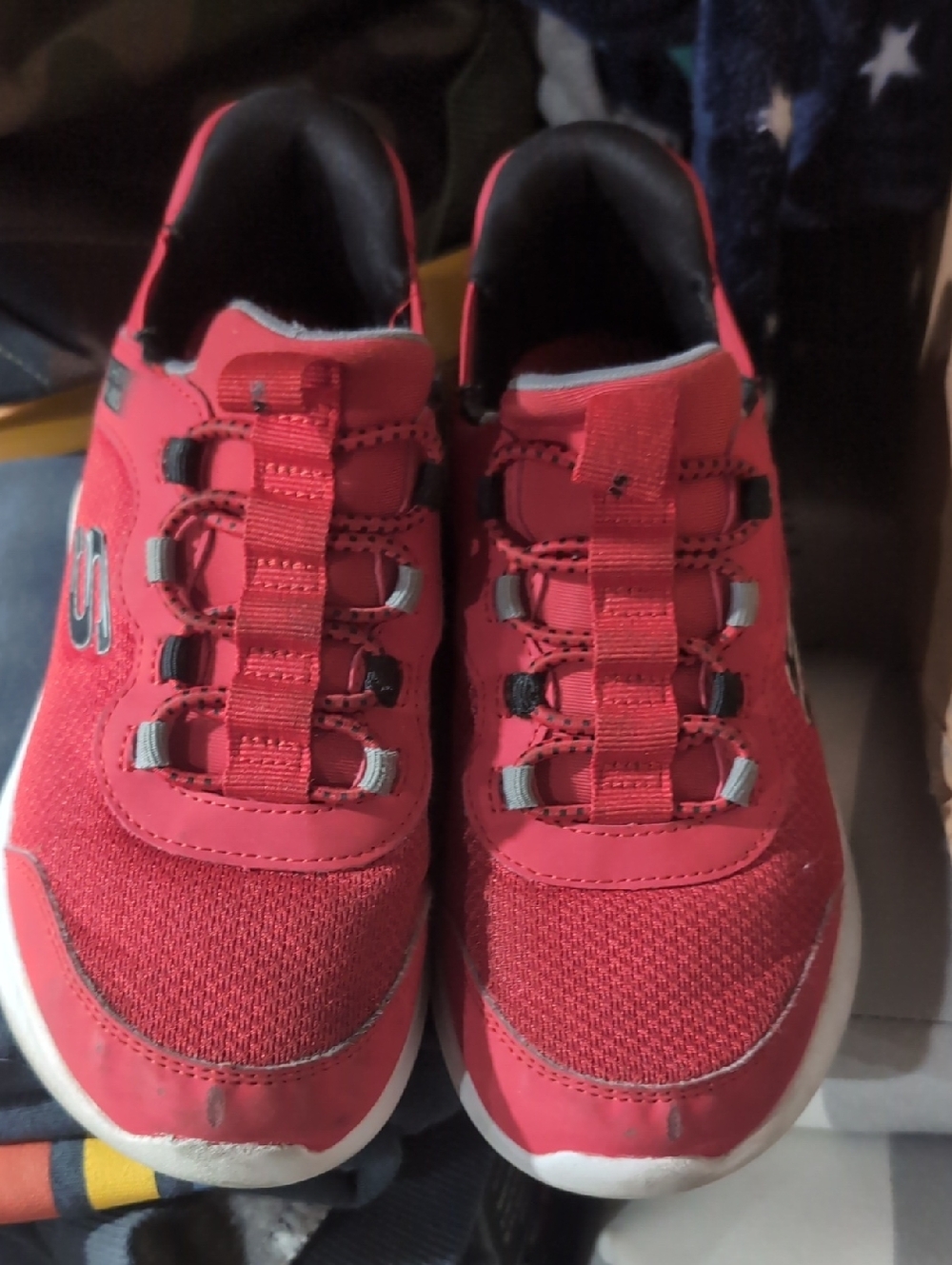 Sketchers Slip In Red Kids Athletic Sneakers